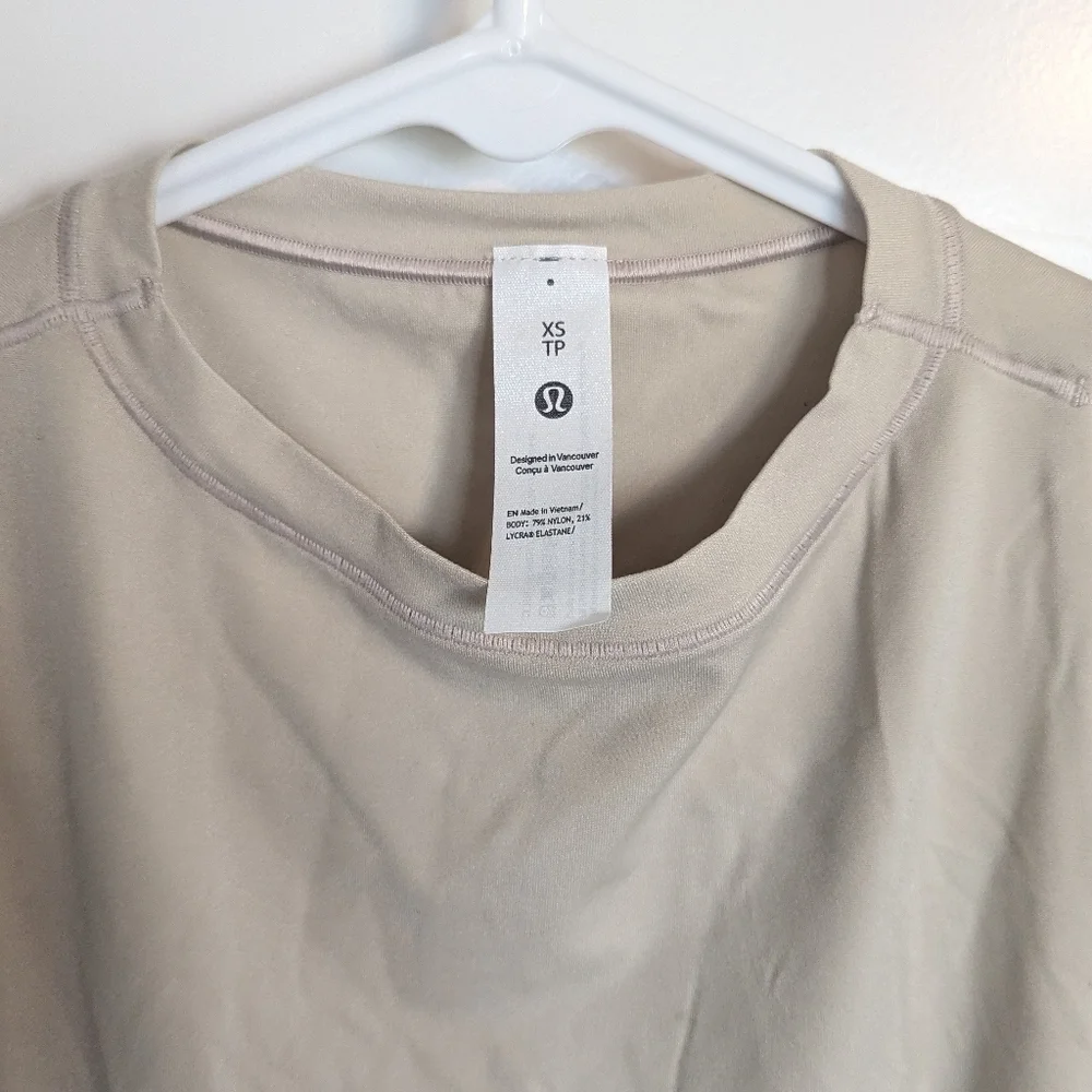 Lululemon Wundermost Nulu High Neck Sleeveless Bodysuit - Mojave Tan sz XS